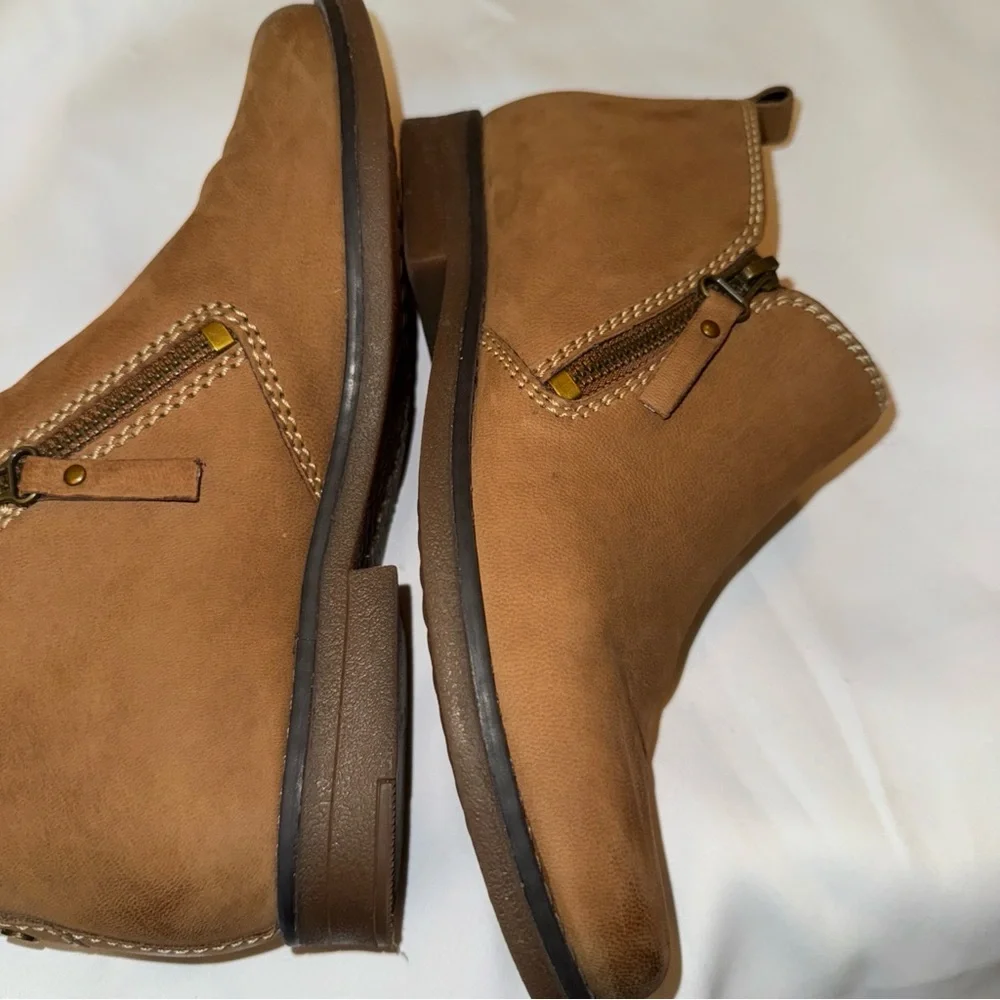 Women's Tan Ankle Boots